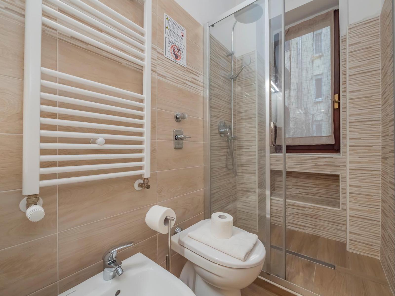 Ihost - Lucania 3 Apartment Mailand